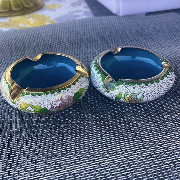 Cloisonné guild, gold & Silver pair of ashtrays